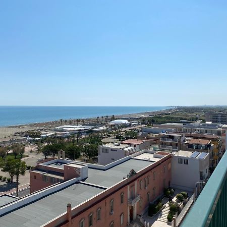 Hotel Attico Tra Cielo E Mare Margherita Di Savoia Esterno foto