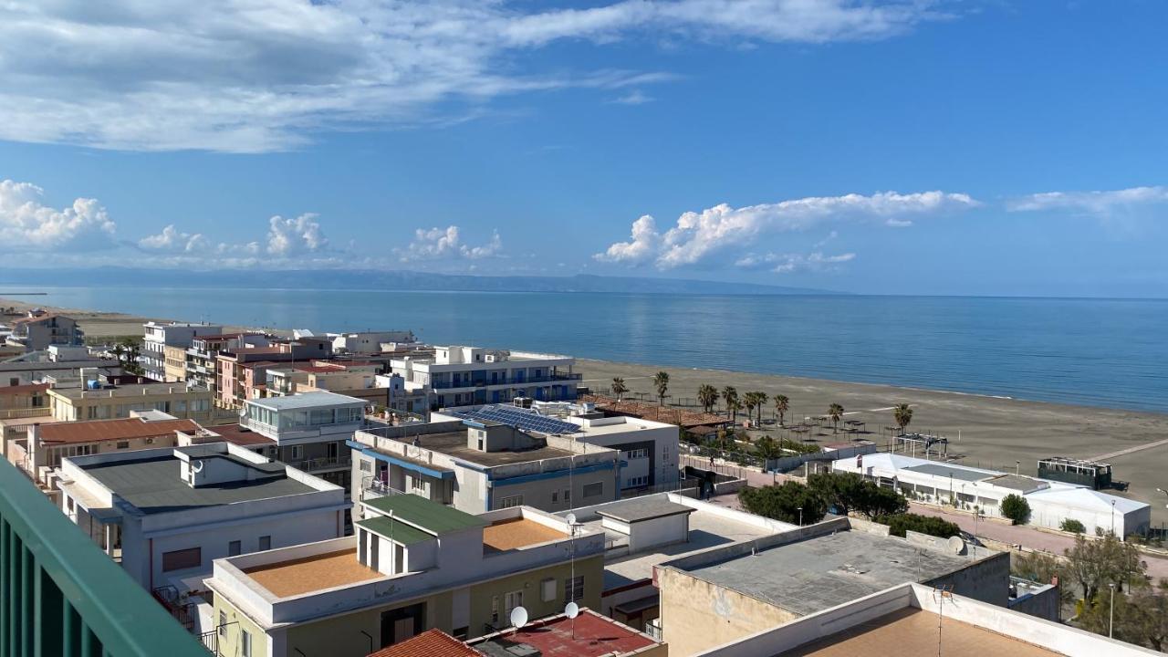 Hotel Attico Tra Cielo E Mare Margherita Di Savoia Esterno foto
