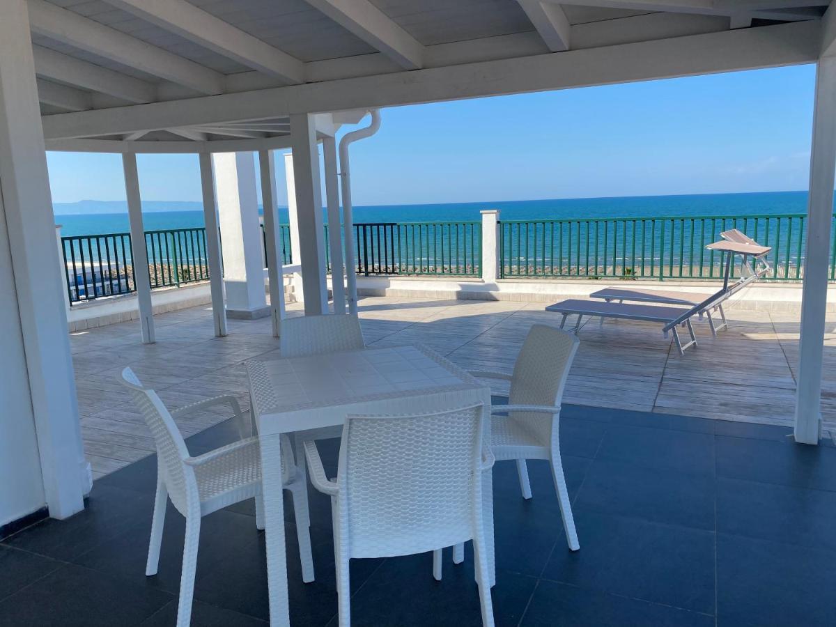 Hotel Attico Tra Cielo E Mare Margherita Di Savoia Esterno foto